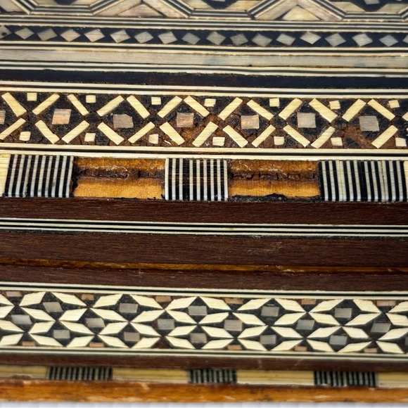 Middle Eastern Moroccan Moorish Inlaid Wooden Trinket Jewelry Box Side Hinge - Picture 14 of 16